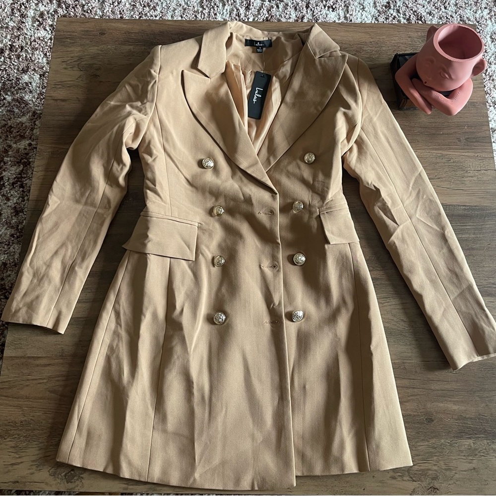 Lulus Captain’s Blog Tan Double-Breasted Coat